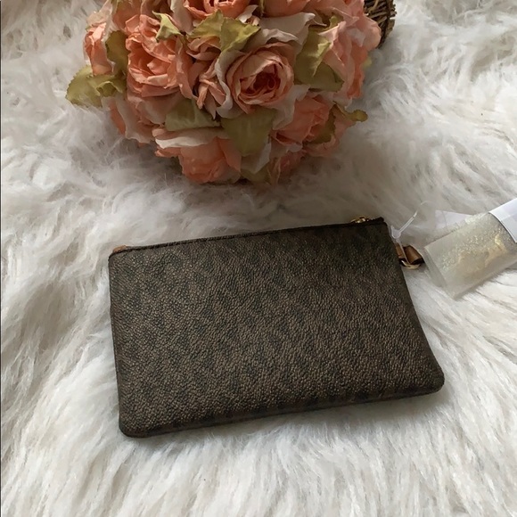 🤎 MICHAEL KORS Jet Set Wristlet - Picture 4 of 7